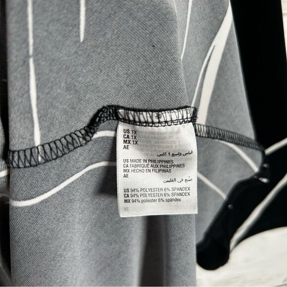 Alfani Black White Linear Swing Travel Easy-Care Top 1X - Picture 7 of 7